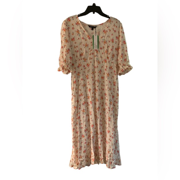 Nobody’s Child Dresses & Skirts - NWT Nobody’s Child Cream Floral Maxi Dress